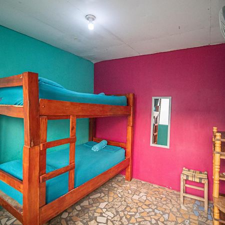 Hostal Mochilas Granada  Szoba fotó