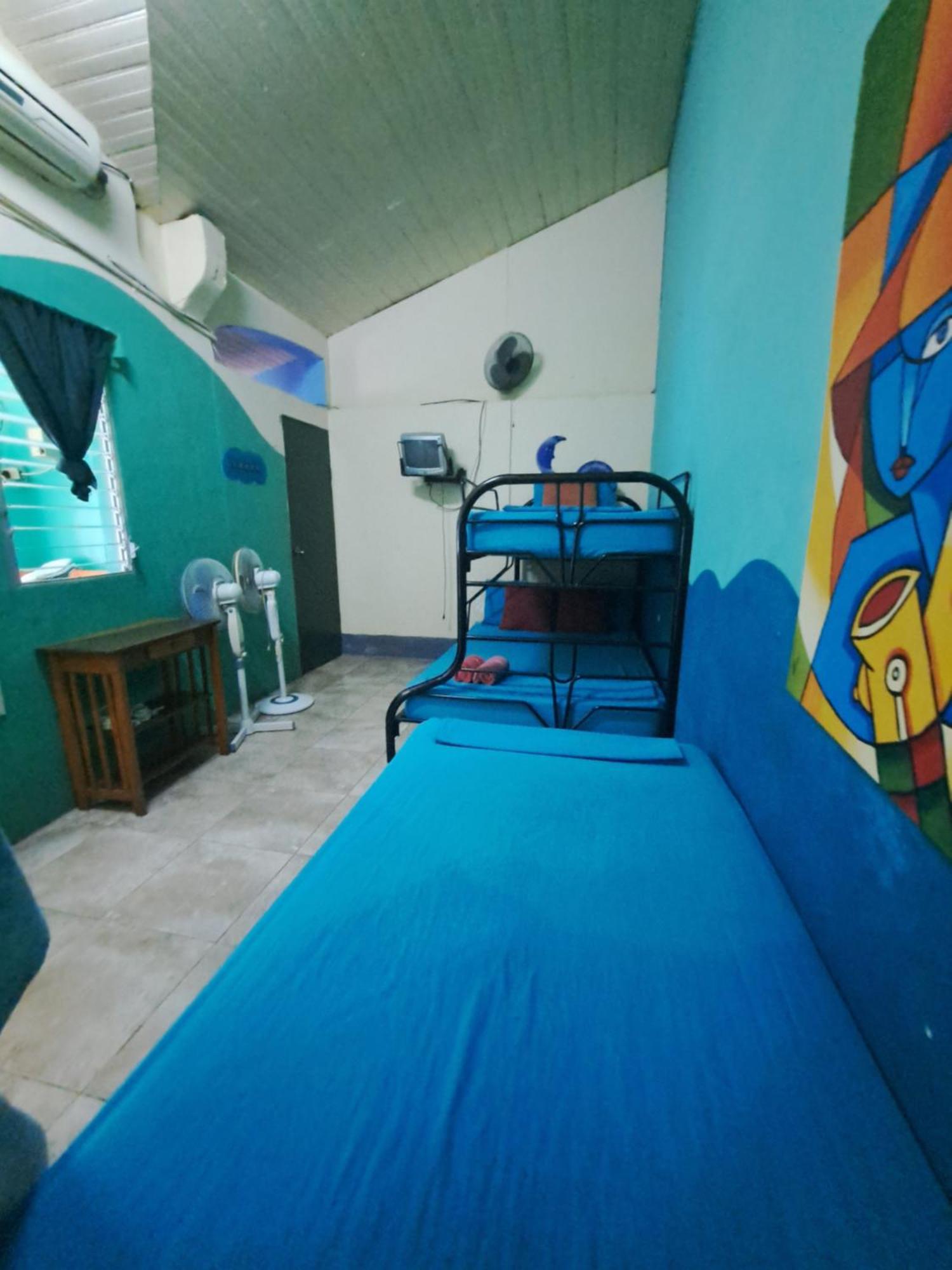Hostal Mochilas Granada  Szoba fotó