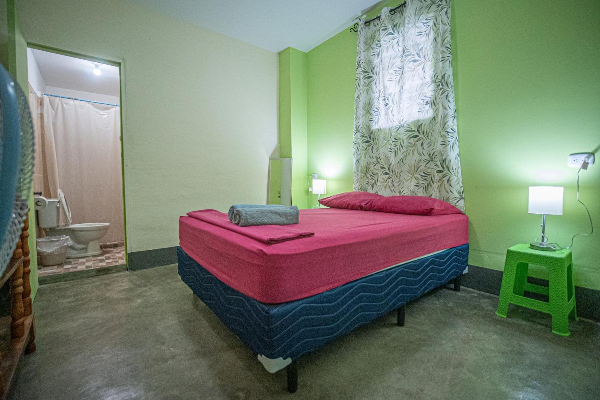 Hostal Mochilas Granada  Szoba fotó